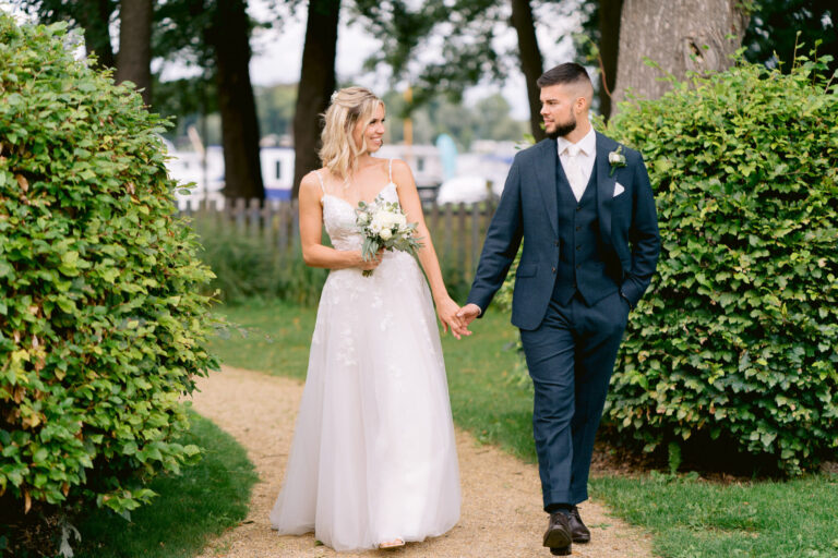 Authentische Hochzeitsfotografie in Berlin: Evelyn Wettstein im Porträt