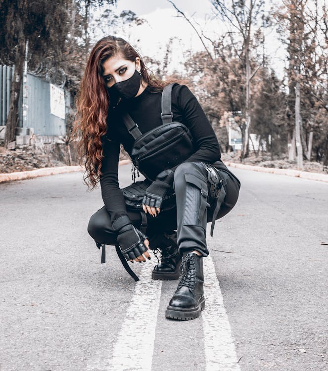 Cyberpunk Fashion Trends für innovative Streetwear